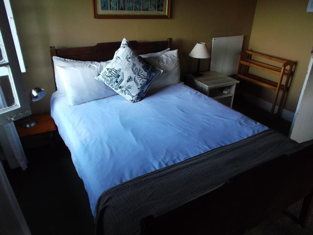 Fairy Knowe Backpackers Lodge Вілдернесс Номер фото